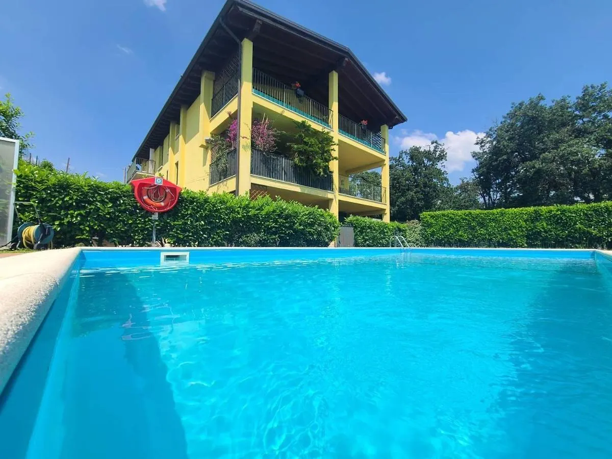 Sandra Apartment 纳托