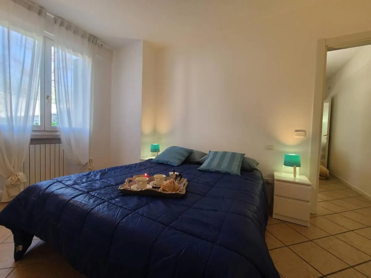 Sandra Apartment Lonato Italy