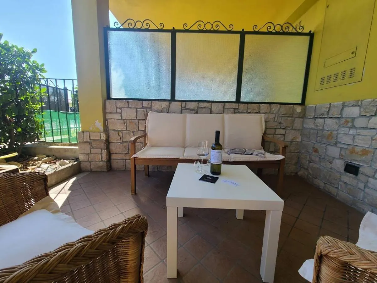 Sandra Apartment Lonato Italy