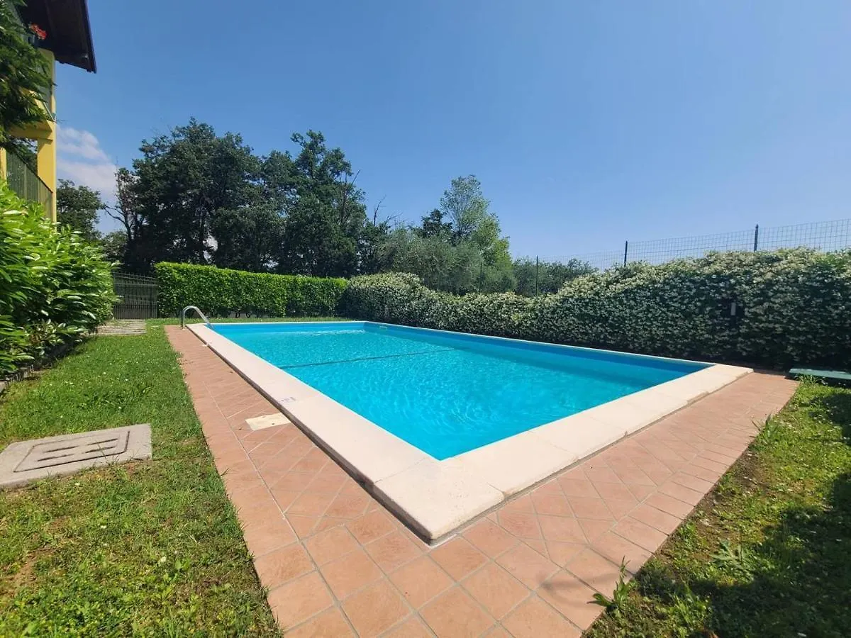 Sandra Apartment Lonato Italy